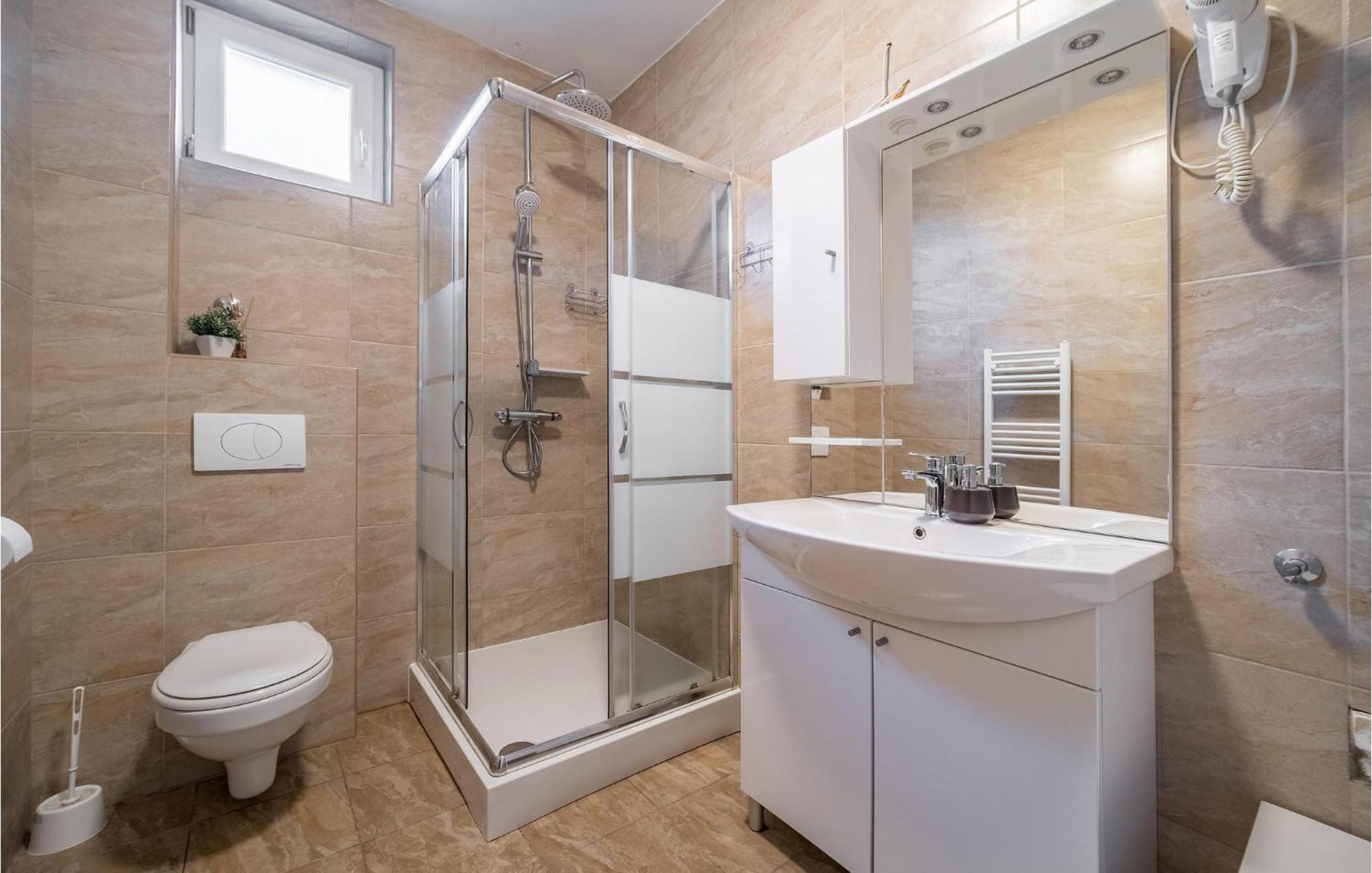1 Bedroom Beautiful Apartment In غاكوفيتسا المظهر الخارجي الصورة